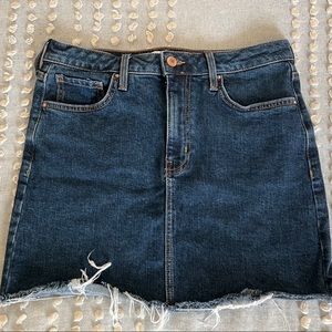 dark wash mini skirt